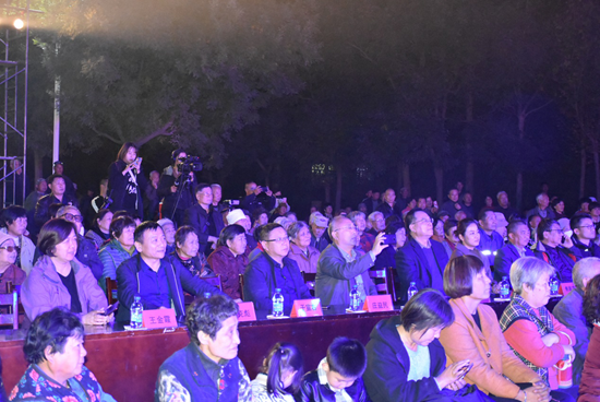 山東省第二屆農(nóng)民戲劇展演晚會在南韓村成功舉辦77