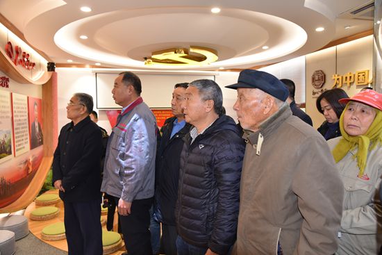 南韓村黨員走進重山集團開展 “不忘初心 牢記使命”主題黨日活動36