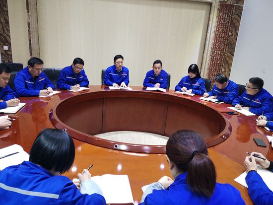 魯中水泥銷(xiāo)售公司召開(kāi)部門(mén)會(huì)議54